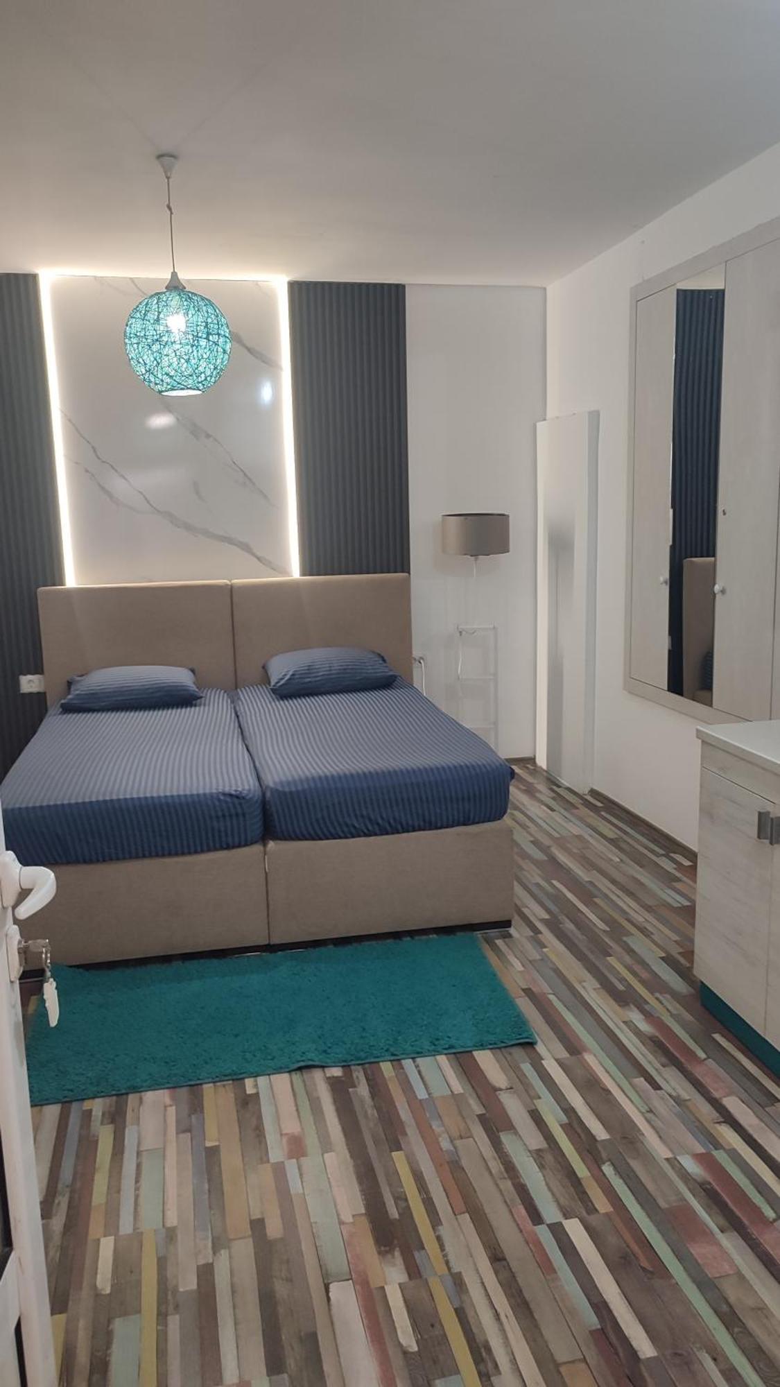V&J Apartments Podgorica Esterno foto